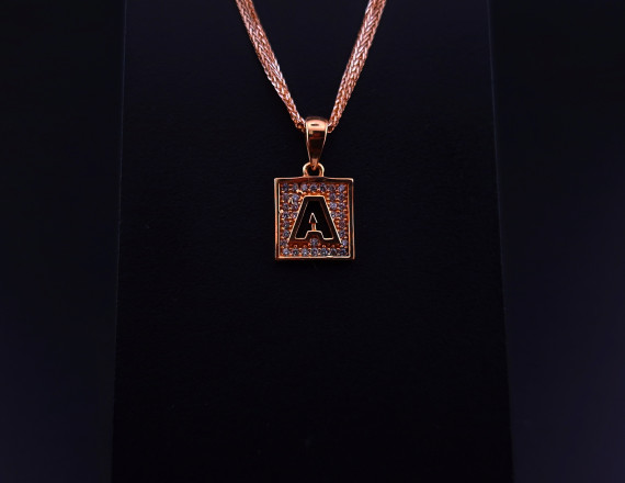 Золотая подвеска с цирконами