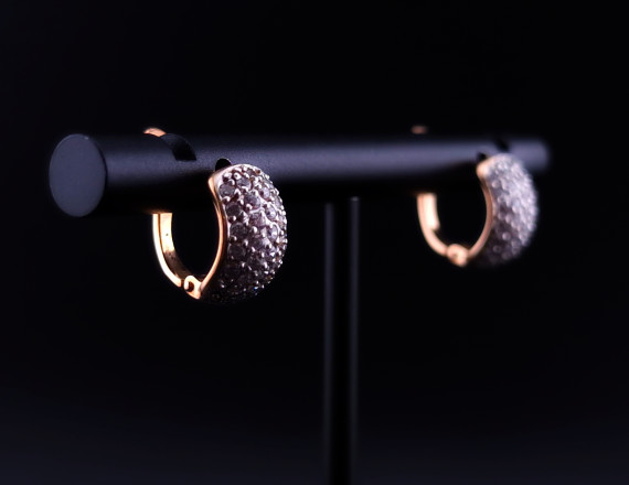 Золотые серьги с цирконами