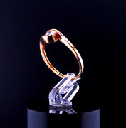 Kuldsõrmus tsirkooniga