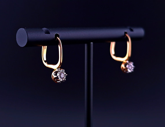 Kuldkõrvarõngad teemantidega