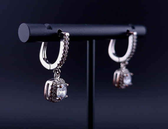 Silver earrings with zircons