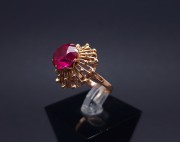 Vintage gold ring 