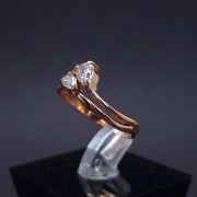 Gold ring with zircons