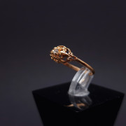 Gold ring with zircon