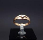 Gold ring with zircon