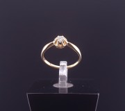 Gold ring with diamond