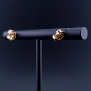 Gold earrings with diamonds 
