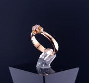 Gold ring with zircon