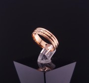 Gold wedding ring 