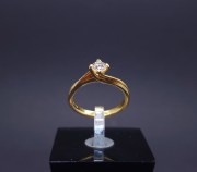 Gold ring with diamond