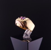 Gold ring with colored stones