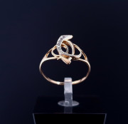 Gold ring with zircons