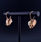 Gold earrings 