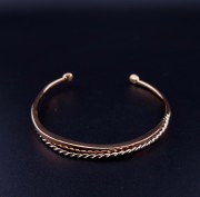 Gold bracelet