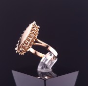 Gold ring 