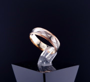 Gold wedding ring 