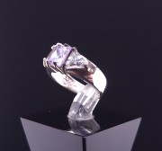 Серебряное кольцо с цветными камнями