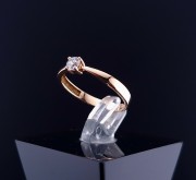 Gold ring with zircon