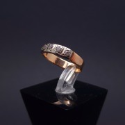 Vintage gold ring with zircons