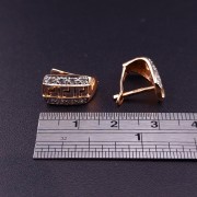 Золотые серьги с цирконами