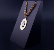 Gold pendant 