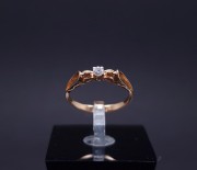 Gold ring with diamond