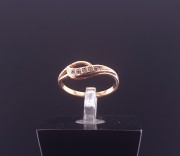 Gold ring with zircons