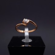 Gold ring with zircon