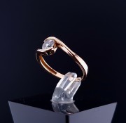 Gold ring with zircon