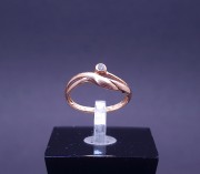 Gold ring with diamond