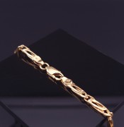 Gold bracelet 