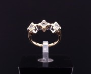 Gold ring with diamonds