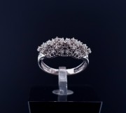 Kuldsõrmus teemantidega "Efe Model Jewellery"