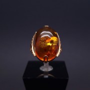 Vintage gold ring with amber