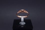 Gold ring with zircon