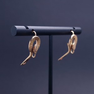 Vintage gold earrings 
