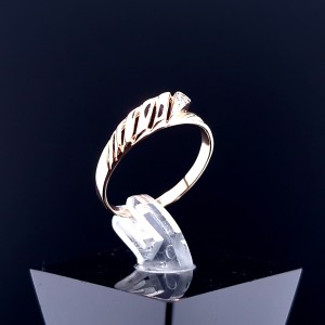 Gold ring with zircons