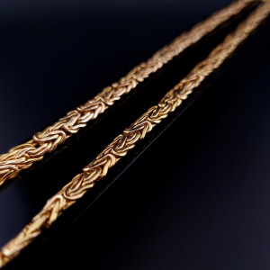 Gold chain 