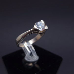 Silver ring with zircon