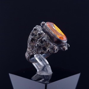 Винтажное серебряное кольцо с цветным камнем