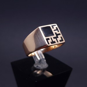 Men's gold ring