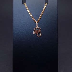 Gold pendant "Scorpion"