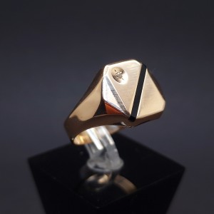 Men's gold ring