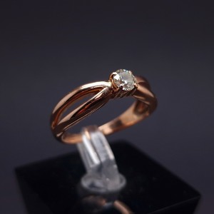 Gold ring with diamond 0.27Ct