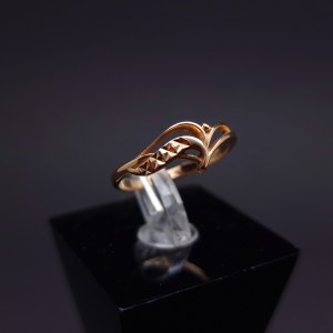 Gold ring