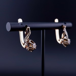 Vintage gold earrings with diamonds