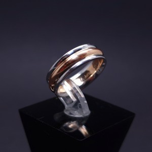 Gold ring with platinum  A. Jaffe