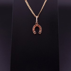 Gold pendant 