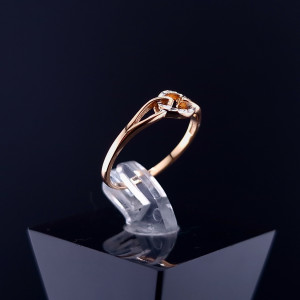 Gold ring 