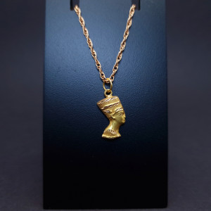 Gold pendant "Nefertiti"